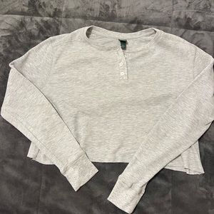 henley cropped loose long sleeve tee